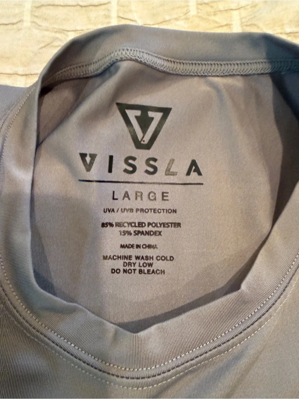 VISSLA Men's Long-Sleeve Sun Shirt - Gray